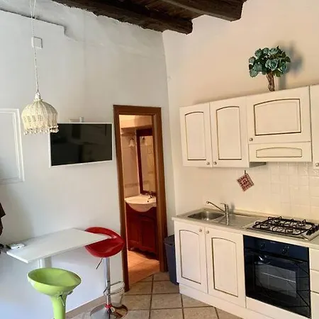 Lidia-heart Of Rome,trastevere 罗马